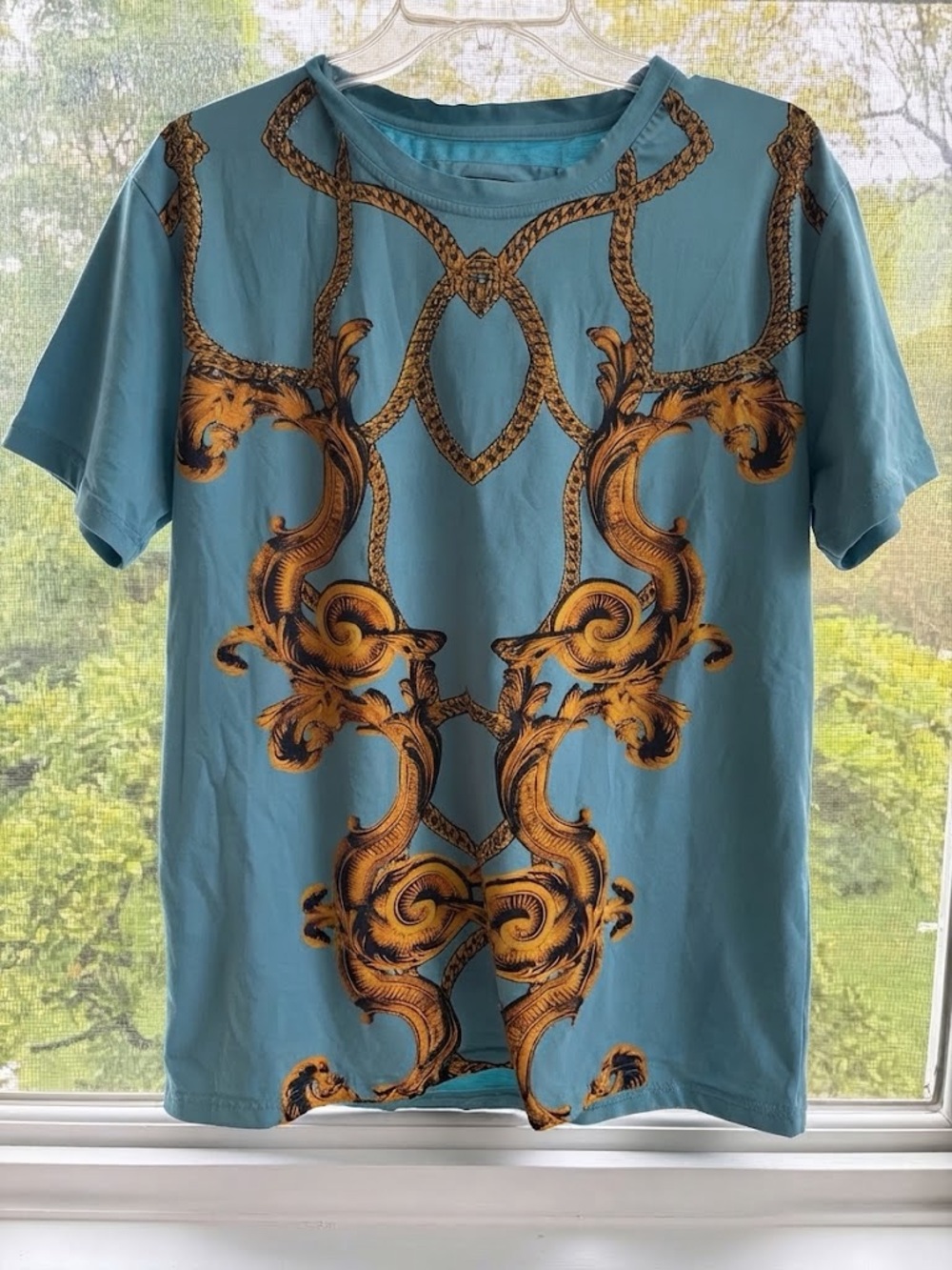 Platini Blue Gold Baroque Print Graphic Short Sleeve T-Shirt Men’s Size Large L